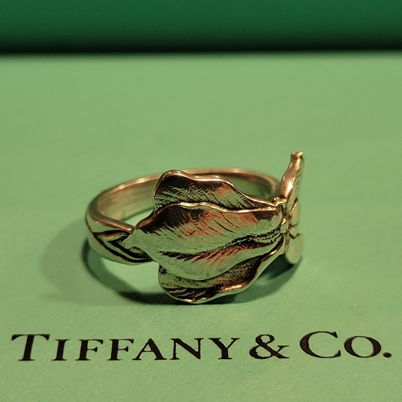 1885 Tiffany and Company IRIS Spoon Ring 57 - Picture 8 of 15